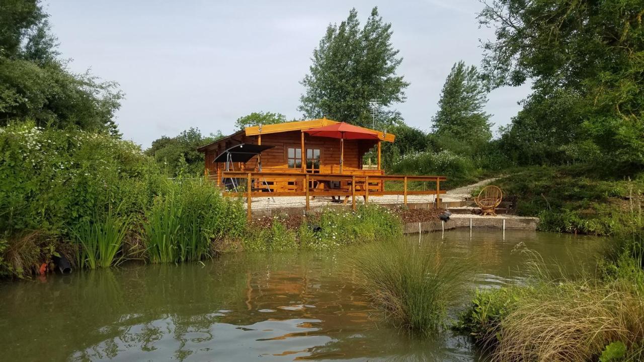 East Pool Cabin Lincoln Exterior photo